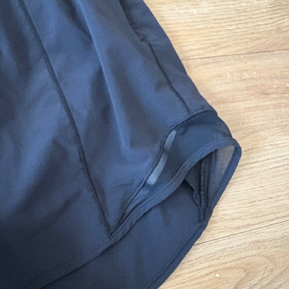 Lululemon Athletic Hotty Hot High Rise Lined Shorts 4” Black Women’s Size 4 - Picture 3 of 9